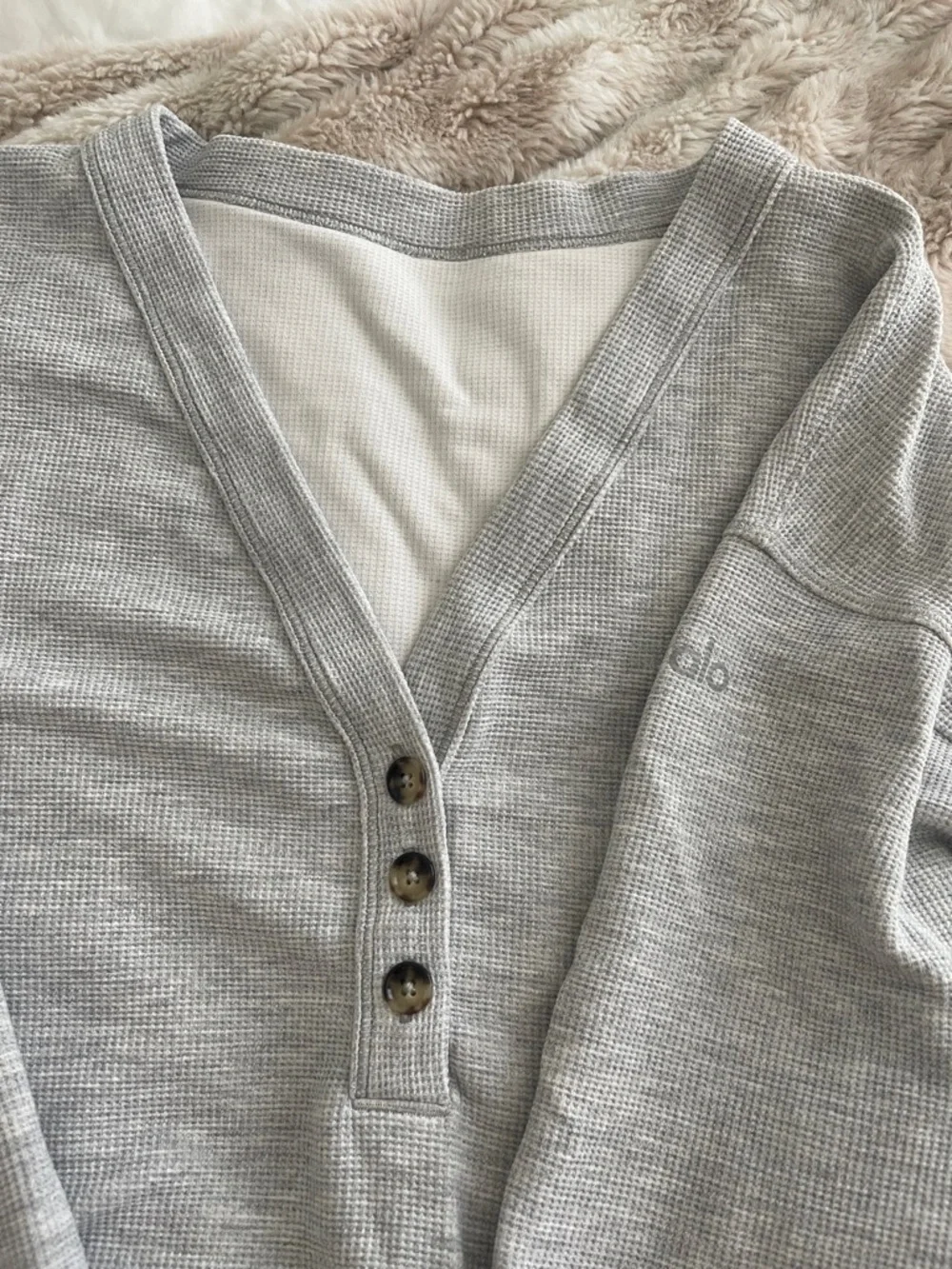 Alo gray pullover - Picture 2 of 5